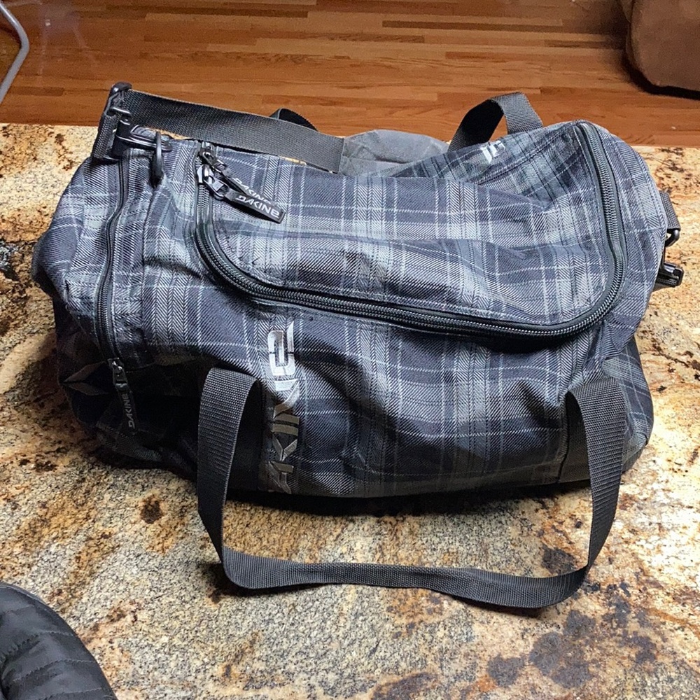 Dakine duffle bag